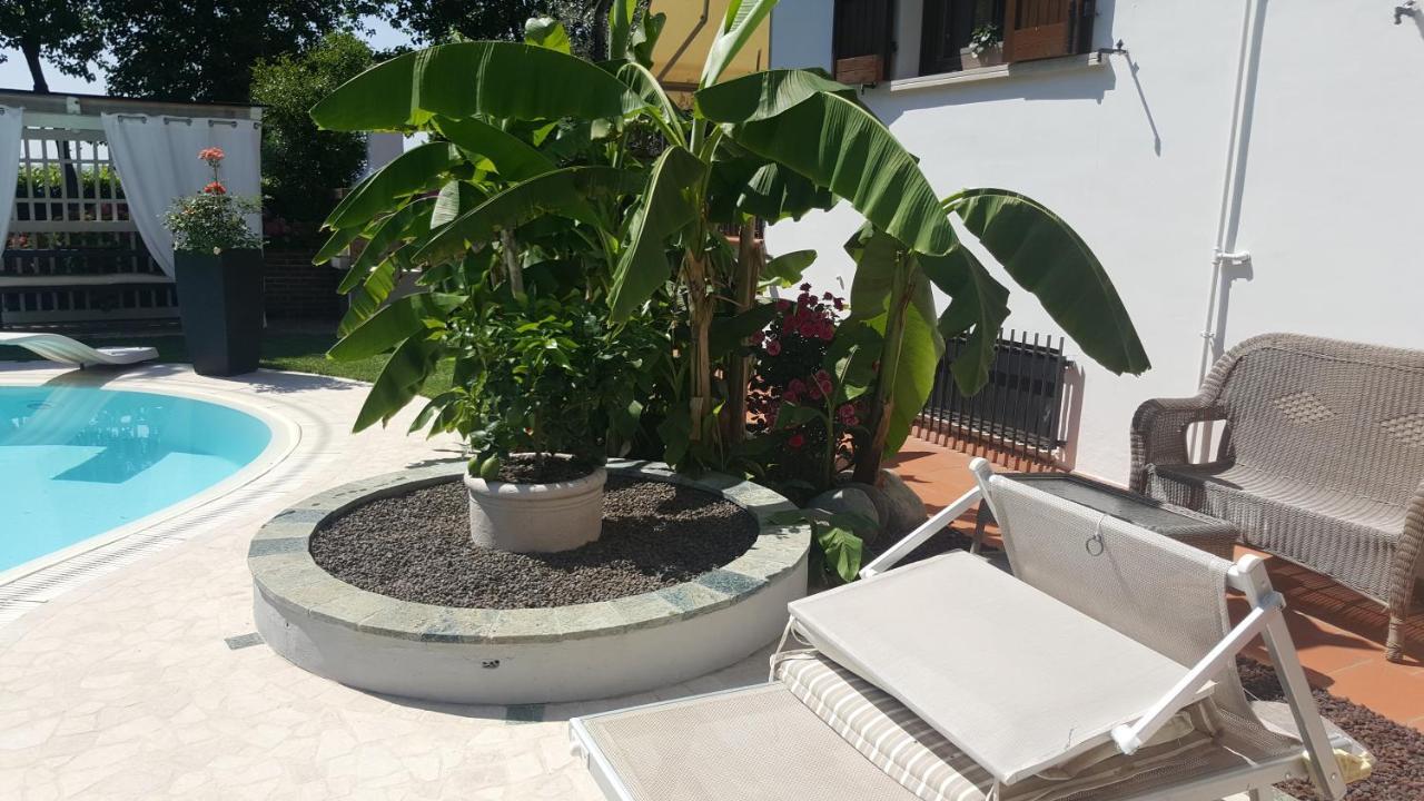 B&B Casa Gaia - Сирмионе Экстерьер фото