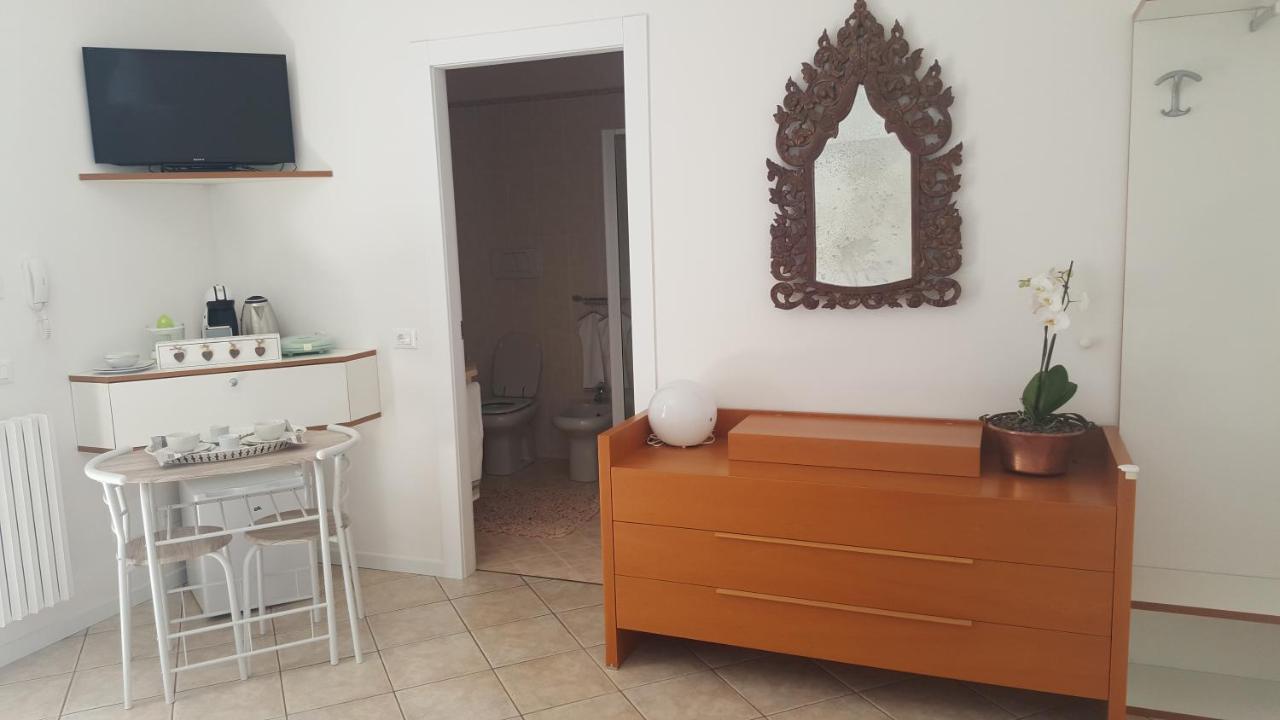 B&B Casa Gaia - Сирмионе Экстерьер фото