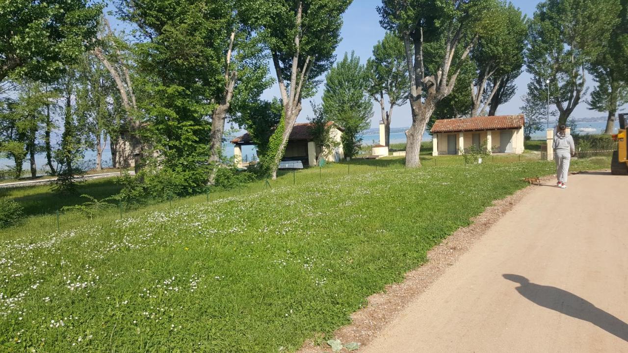 B&B Casa Gaia - Сирмионе Экстерьер фото
