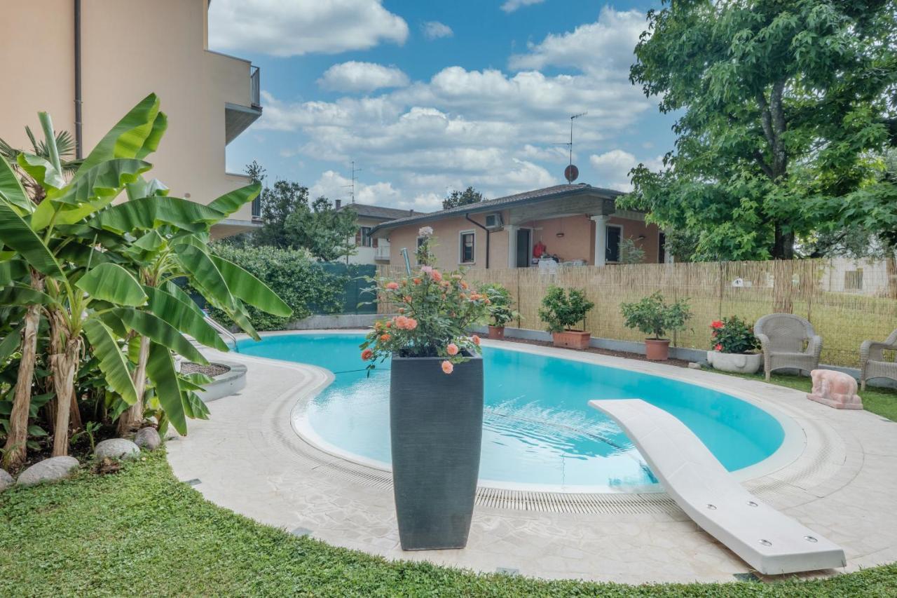 B&B Casa Gaia - Сирмионе Экстерьер фото