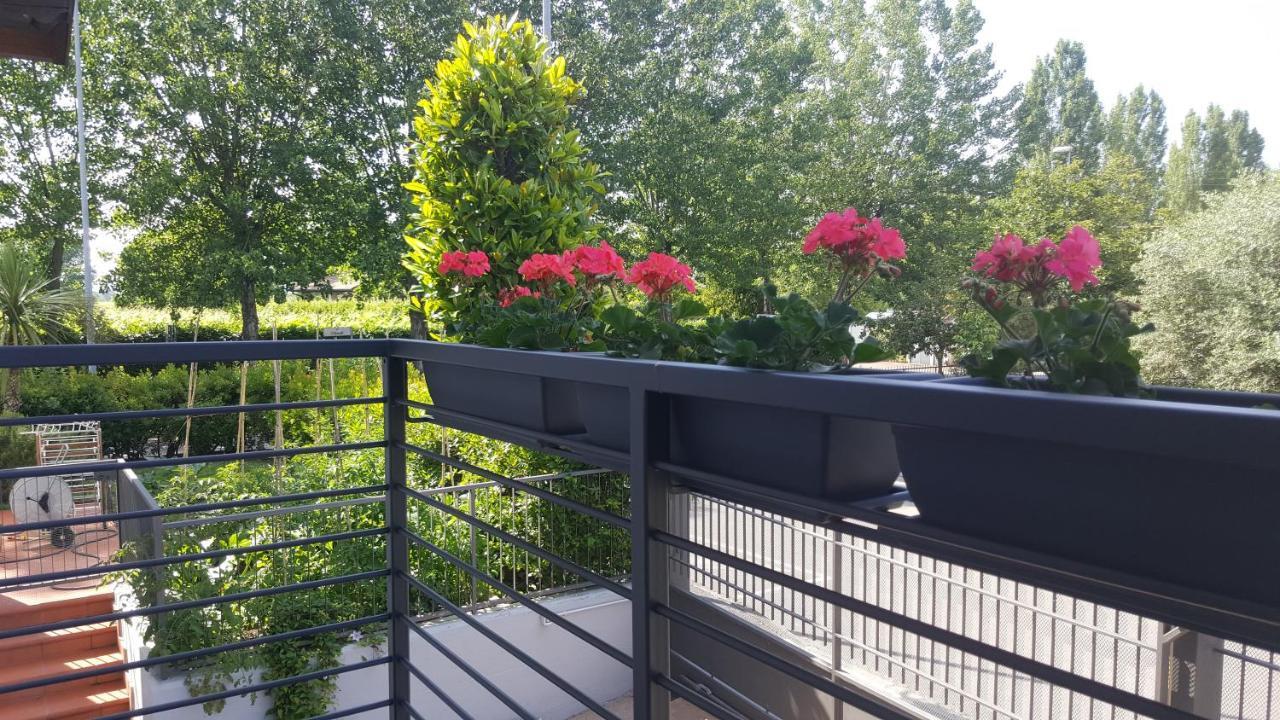 B&B Casa Gaia - Сирмионе Экстерьер фото