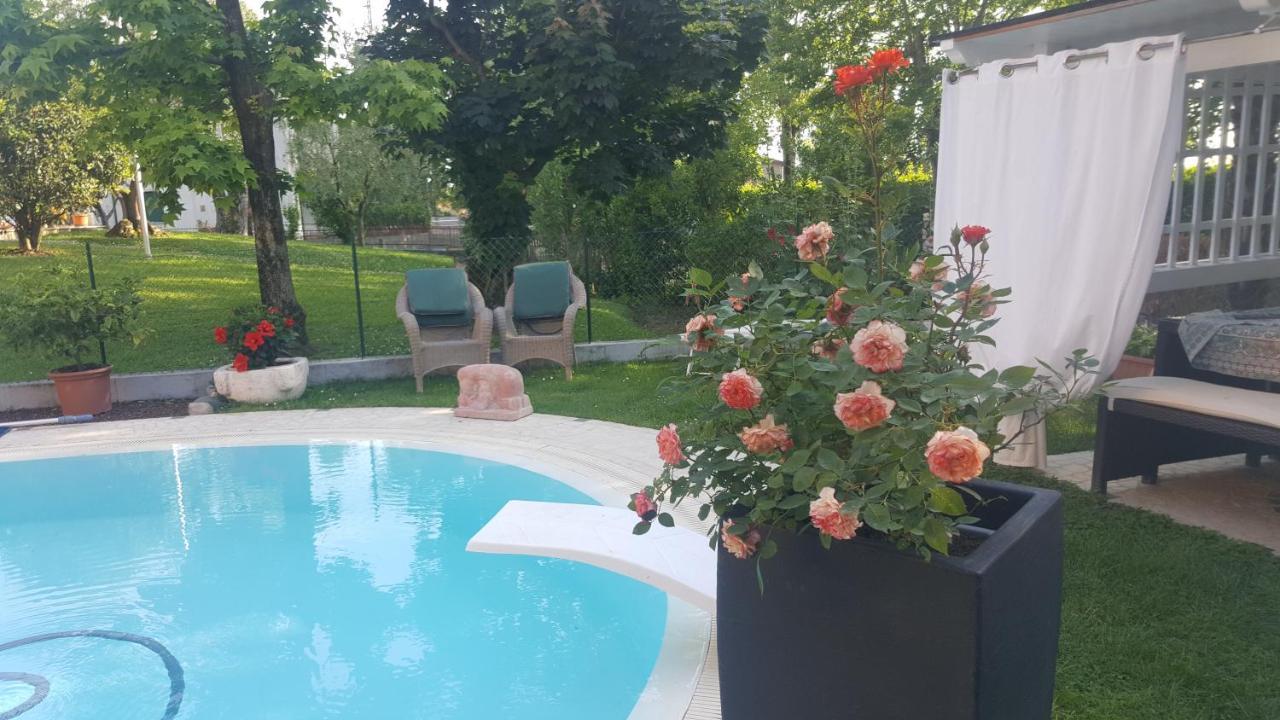 B&B Casa Gaia - Сирмионе Экстерьер фото