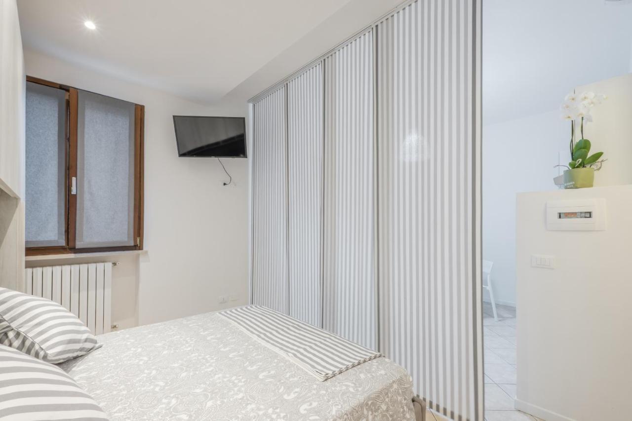 B&B Casa Gaia - Сирмионе Экстерьер фото